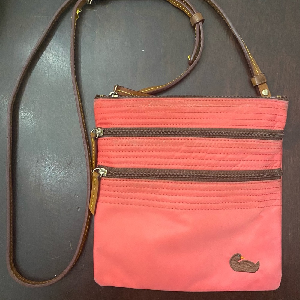 Dooney&Bourke Nylon Crossbody PINK